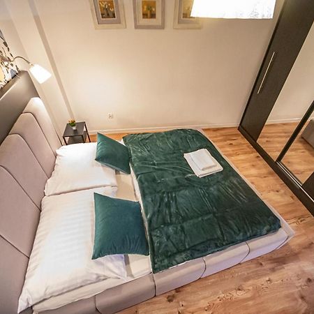 Apartament Marklissa Leśna Esterno foto